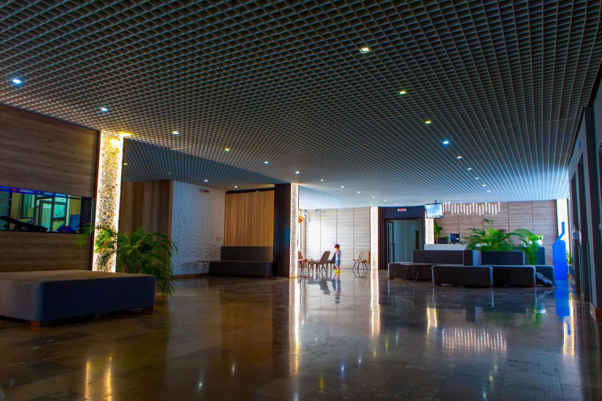 Cross Resort Hotel Jerevan Eksteriør billede